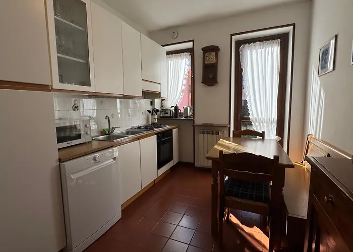 Casa Clivia - 3 Bedroom With View * Stresa