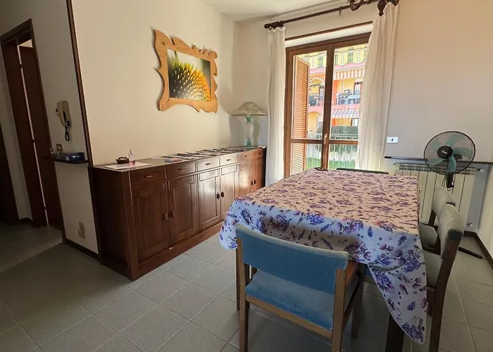 Casa Clivia - 3 Bedroom With View Stresa